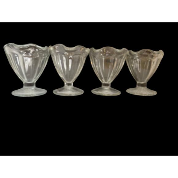 Vintage Ice Cream Sundae Dishes Clear Glass Footed Dessert Dishes Tulip Lot of 4 - Picture 4 of 12